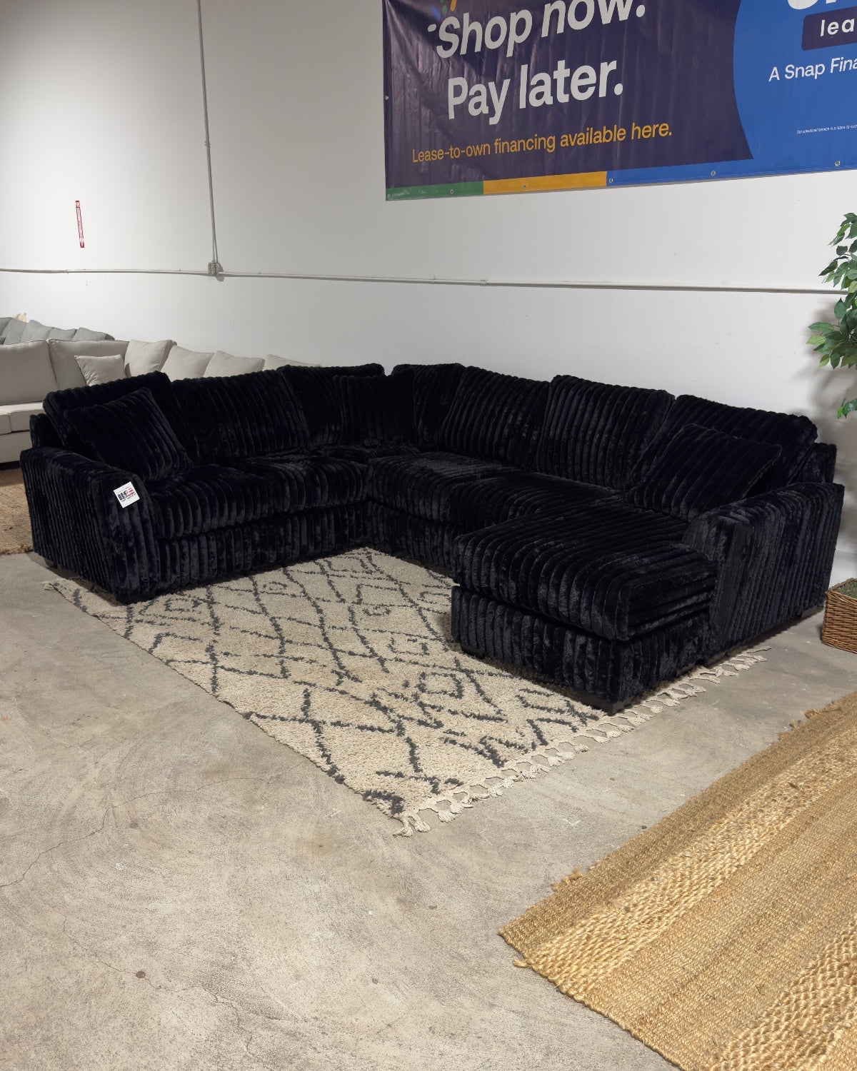 Monroe Fluffy U-Shape Sectional - Deep Seats