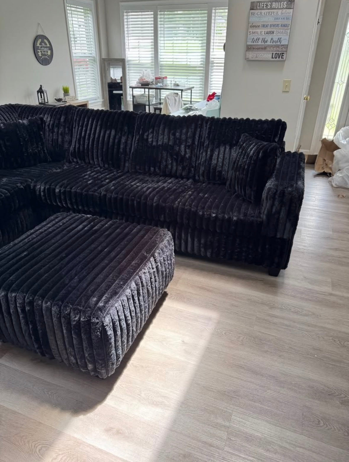 Haven Fluffy L-Shaped Sectional +FREE Outtoman