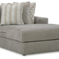 Avaliyah Sectional with Chaise