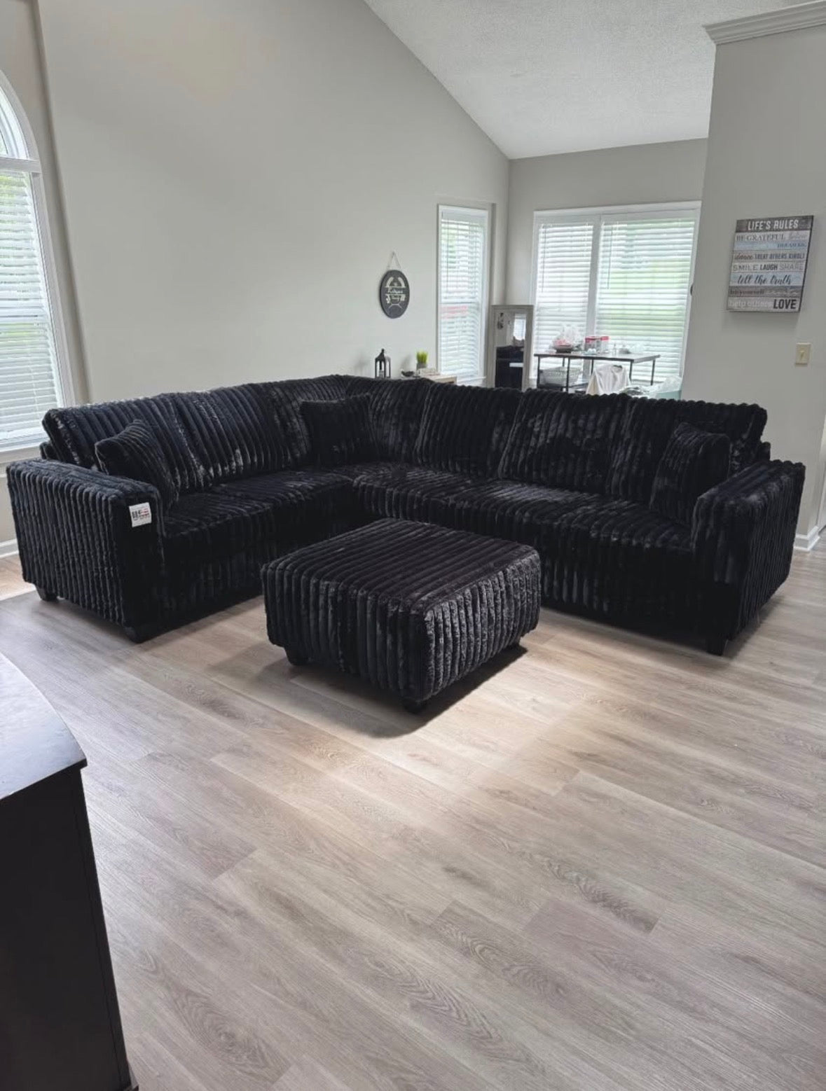 Haven Fluffy L-Shaped Sectional +FREE Outtoman