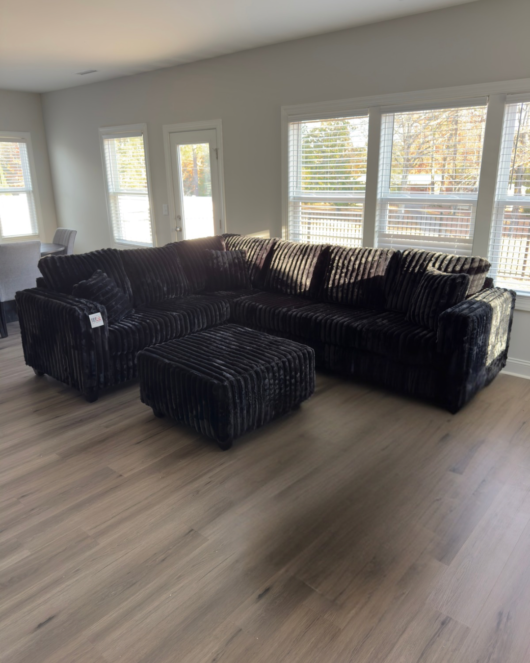 Haven Fluffy L-Shaped Sectional +FREE Outtoman