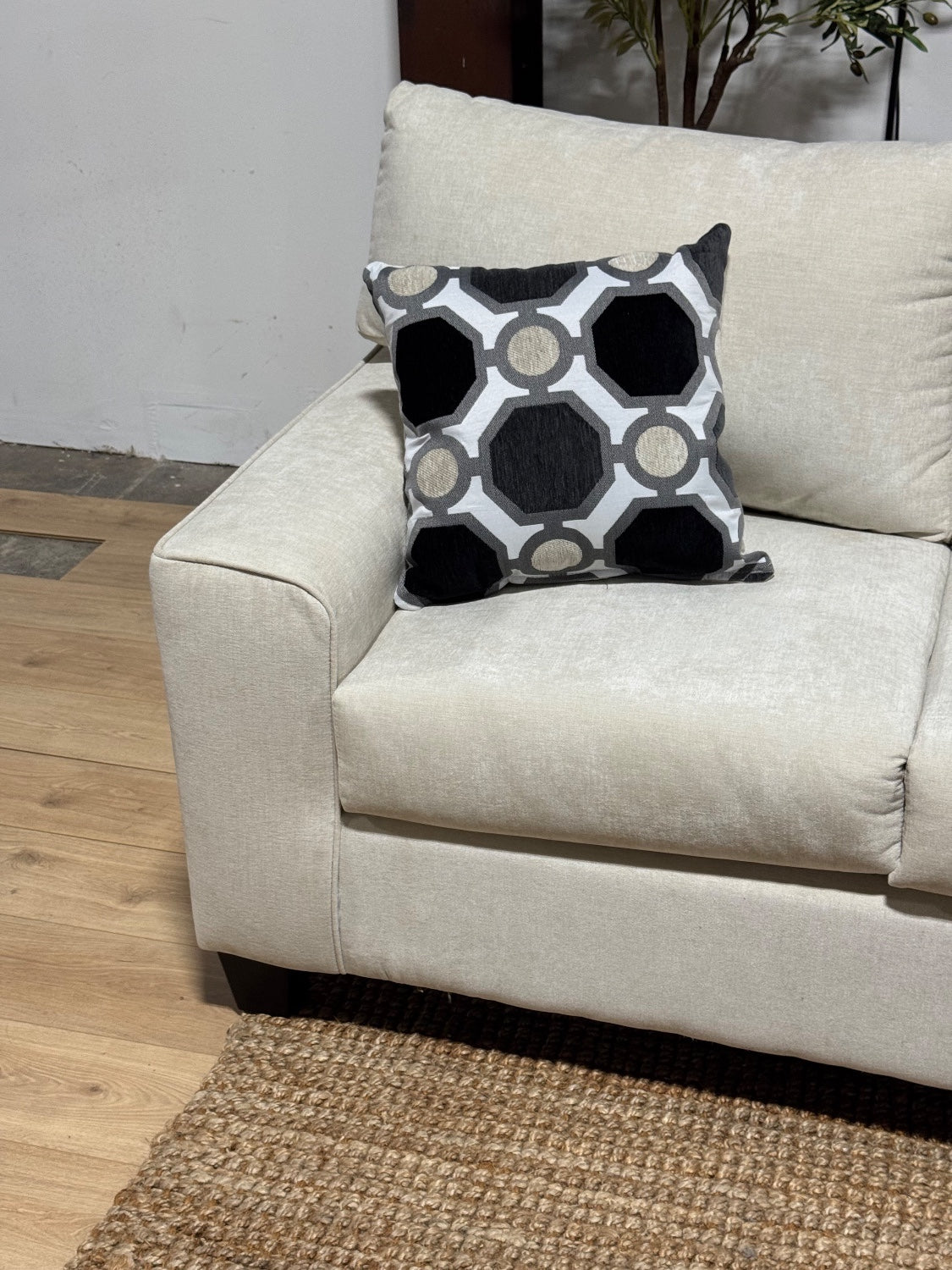 Belmont Chaise Sectional Sofa