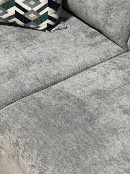 Ashton 2-Piece Sectional Sofa