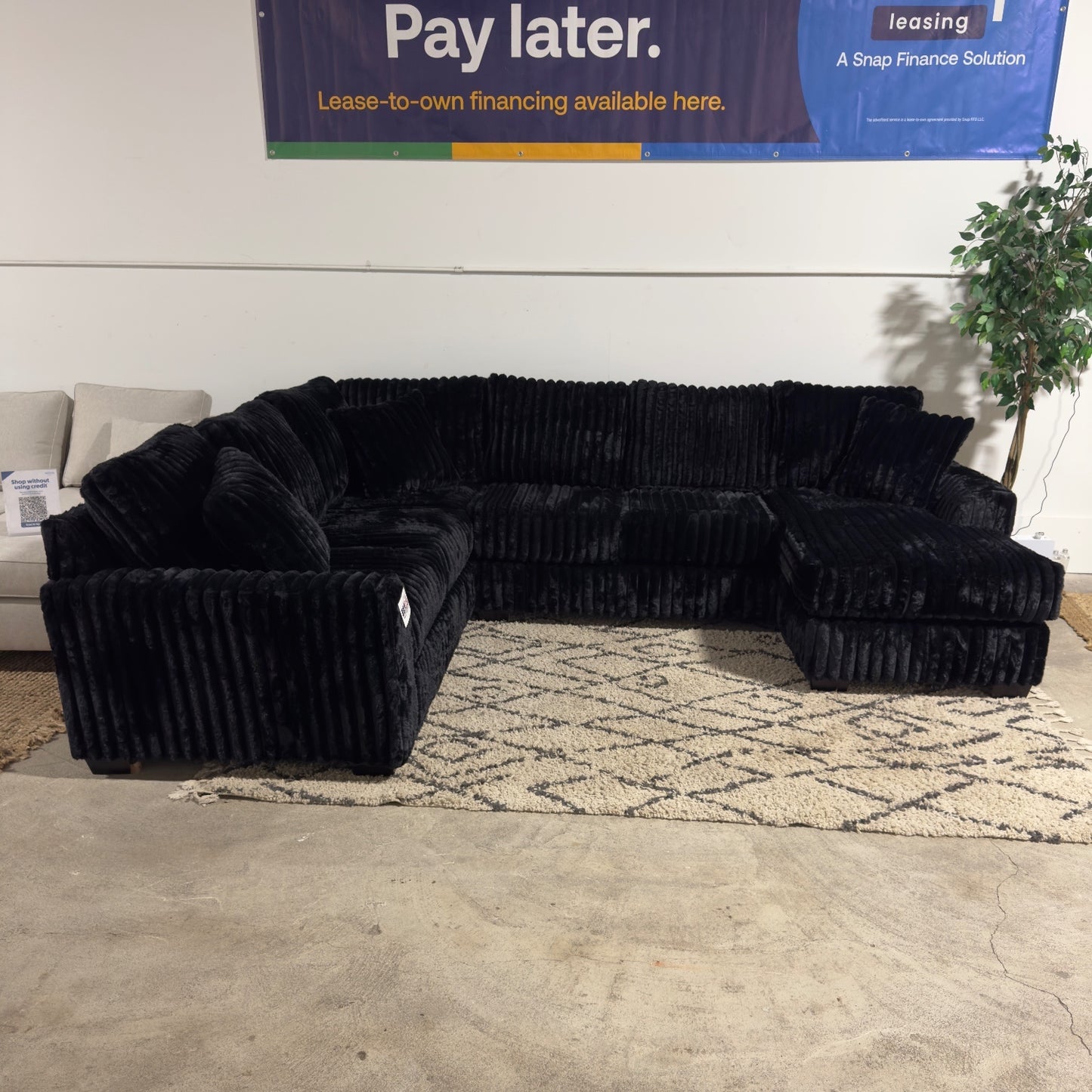 Monroe Fluffy U-Shape Sectional - Deep Seats