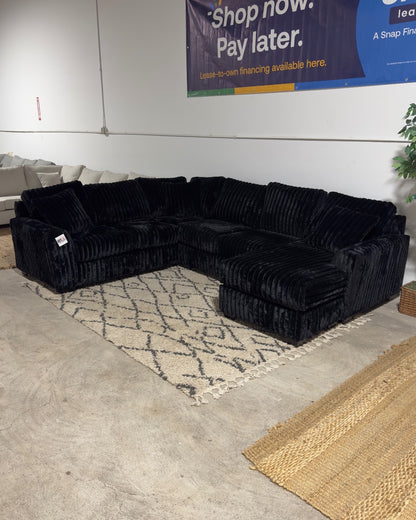 Monroe Fluffy U-Shape Sectional - Deep Seats